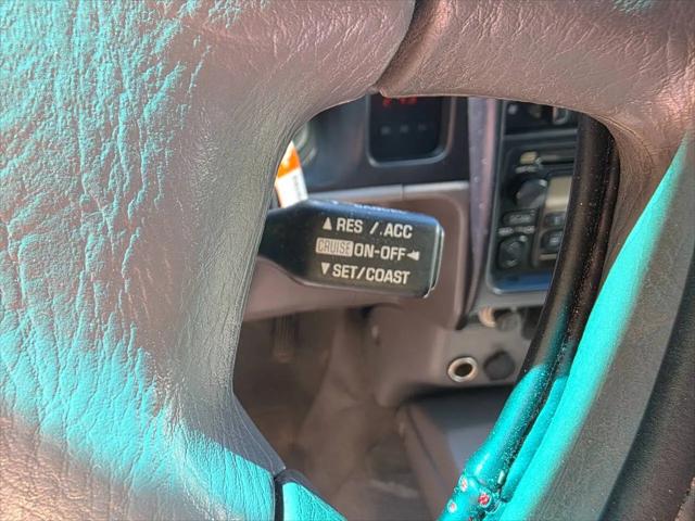 2004 Toyota Tacoma Base V6