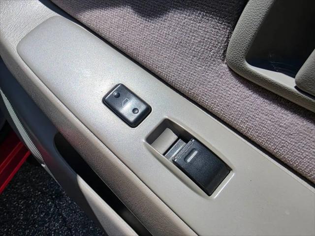 2004 Toyota Tacoma Base V6