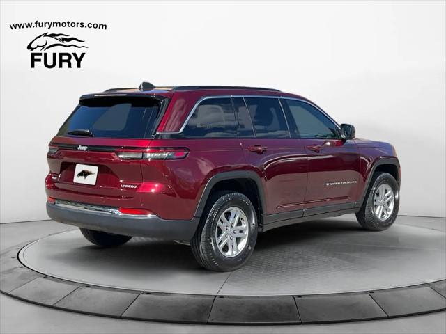 2025 Jeep Grand Cherokee Laredo 4x4