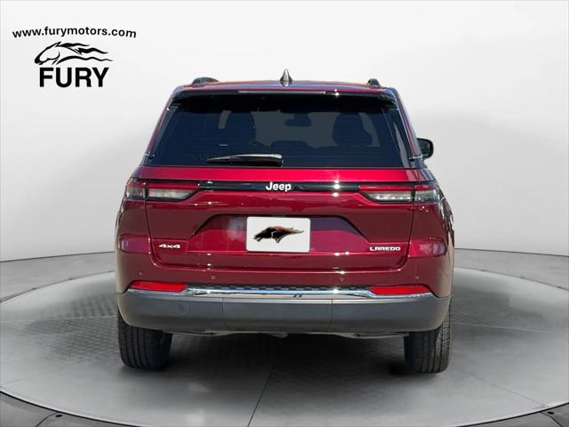 2025 Jeep Grand Cherokee Laredo 4x4
