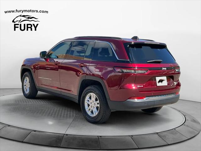 2025 Jeep Grand Cherokee Laredo 4x4