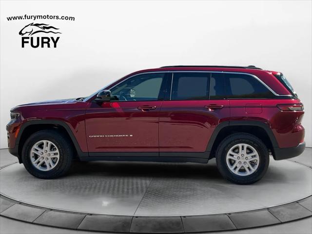 2025 Jeep Grand Cherokee Laredo 4x4