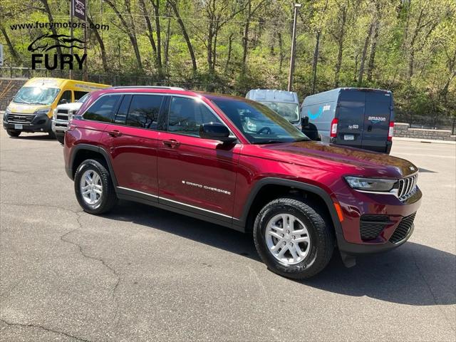 2025 Jeep Grand Cherokee Laredo 4x4