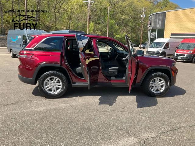 2025 Jeep Grand Cherokee Laredo 4x4
