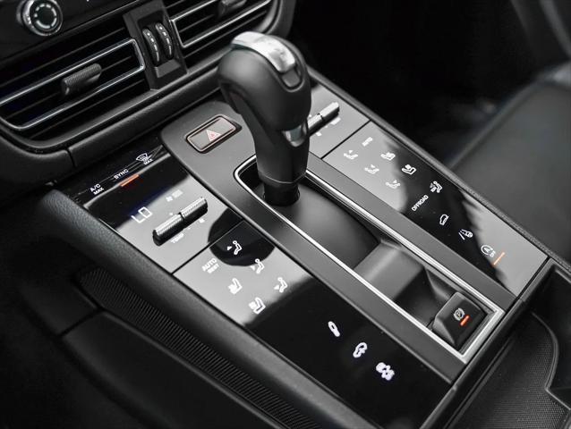 2025 Porsche Macan S