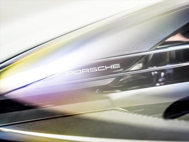 2025 Porsche Macan S