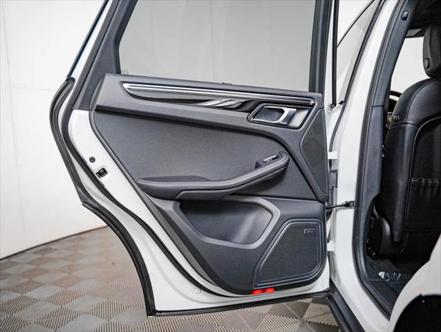 2025 Porsche Macan S