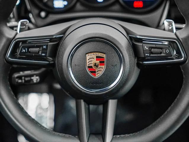 2025 Porsche Macan Macan