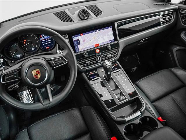 2025 Porsche Macan Macan