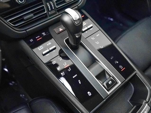 2025 Porsche Macan Macan
