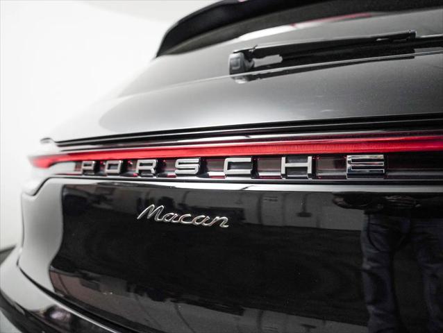 2025 Porsche Macan Macan