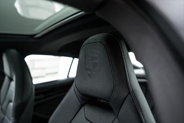 2026 Porsche Panamera 4