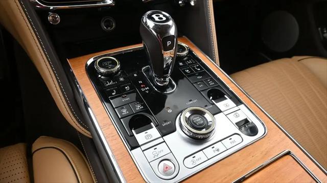 2023 Bentley Flying Spur V8