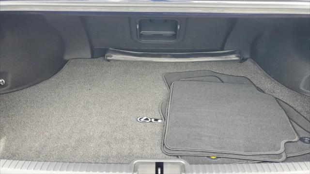2025 Lexus ES 300h ES 300h