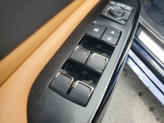 2025 Lexus ES 300h ES 300h