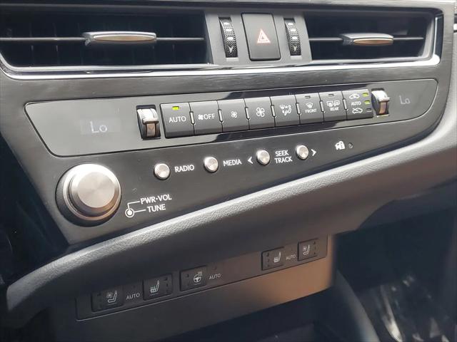 2025 Lexus ES 300h ES 300h