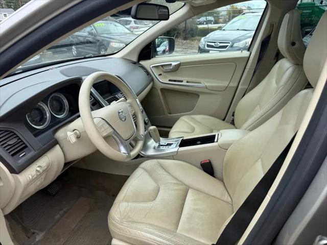 2012 Volvo XC60 T6 Platinum
