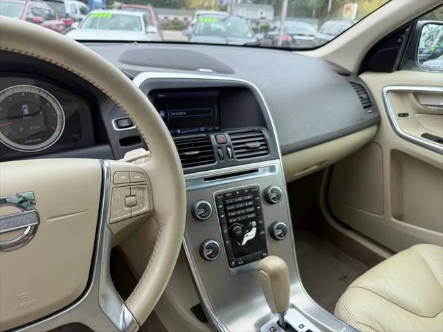 2012 Volvo XC60 T6 Platinum