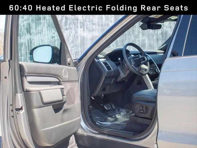 2025 Land Rover Discovery P360 Dynamic SE