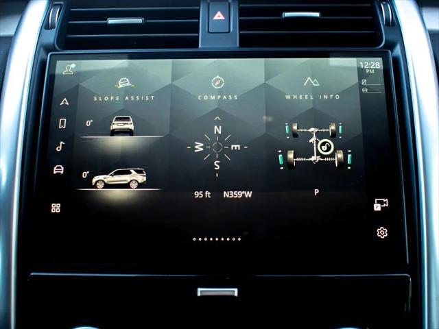 2025 Land Rover Discovery P360 Dynamic SE