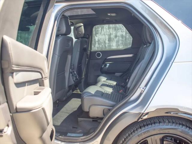 2025 Land Rover Discovery P360 Dynamic SE