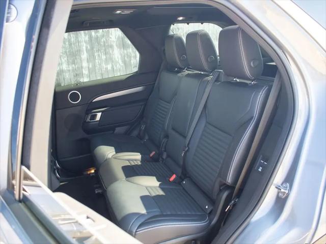 2025 Land Rover Discovery P360 Dynamic SE