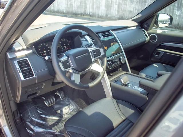 2025 Land Rover Discovery P360 Dynamic SE