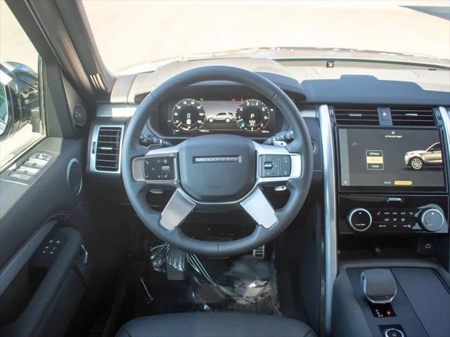 2025 Land Rover Discovery P360 Dynamic SE