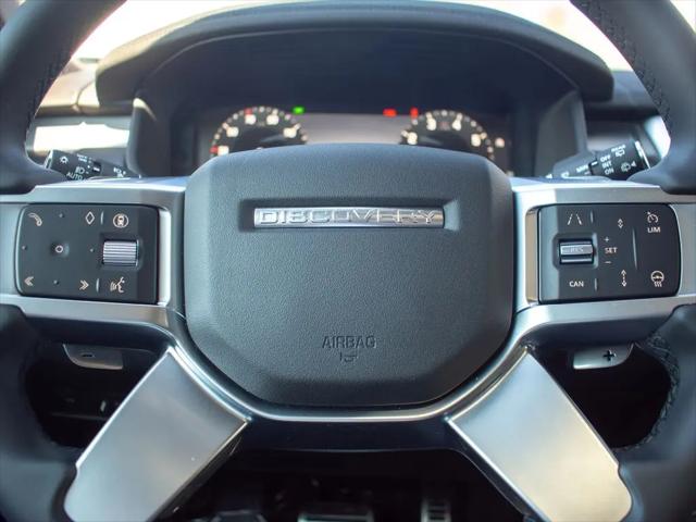 2025 Land Rover Discovery P360 Dynamic SE