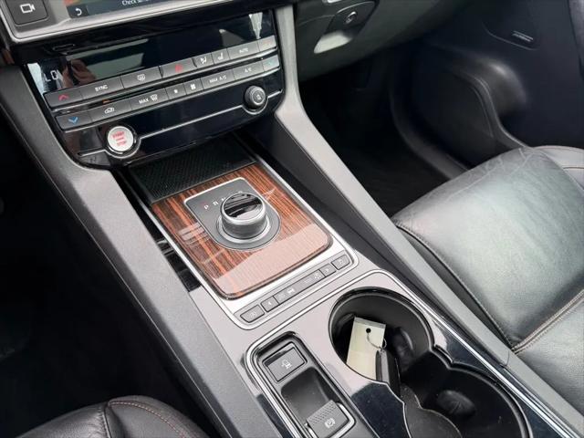 2017 Jaguar F-PACE 35t Prestige