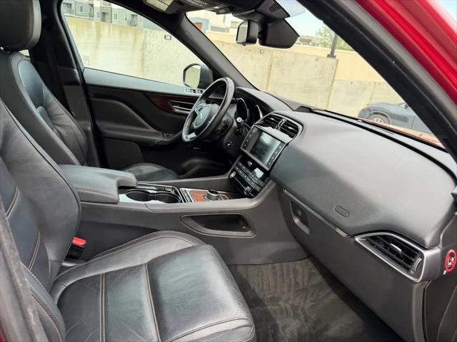 2017 Jaguar F-PACE 35t Prestige