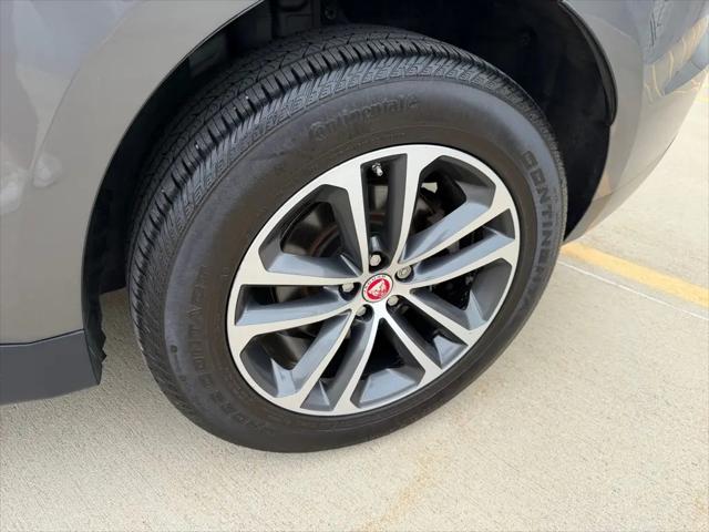 2018 Jaguar F-PACE 25t Premium