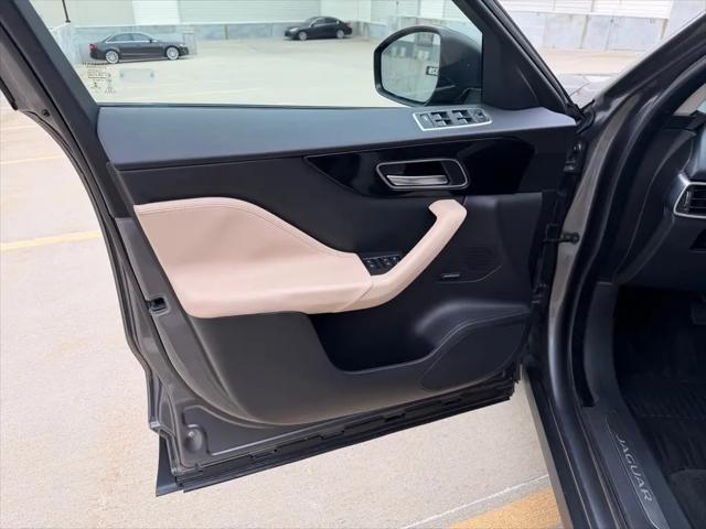2018 Jaguar F-PACE 25t Premium