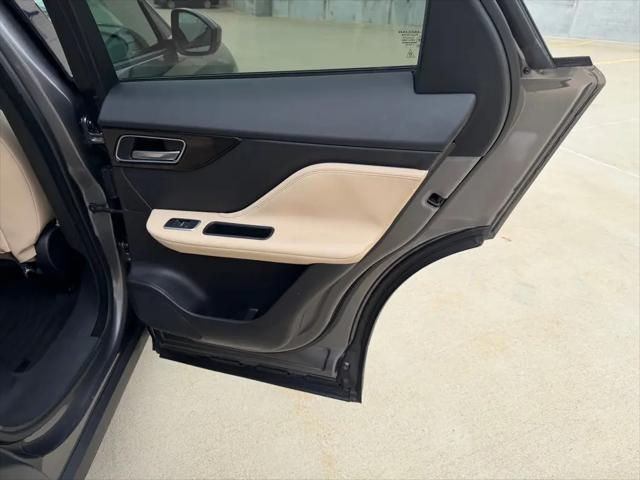 2018 Jaguar F-PACE 25t Premium