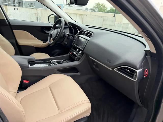 2018 Jaguar F-PACE 25t Premium