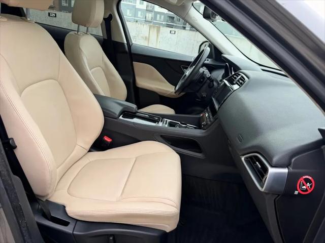 2018 Jaguar F-PACE 25t Premium