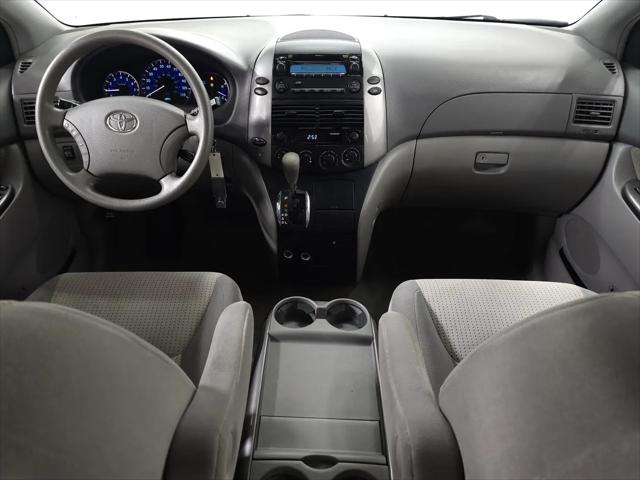 2009 Toyota Sienna LE