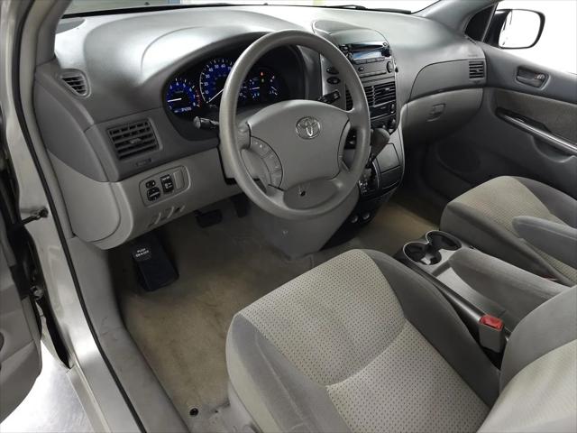 2009 Toyota Sienna LE