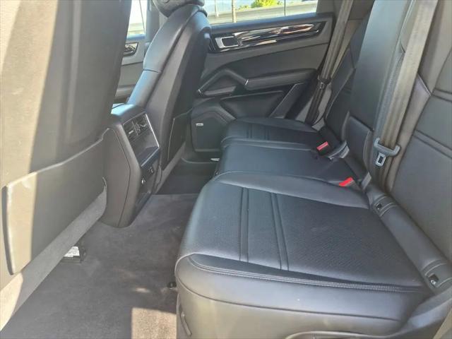 2021 Porsche Cayenne Cayenne
