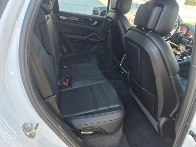 2021 Porsche Cayenne Cayenne