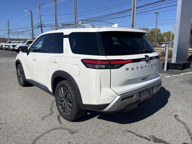 2023 Nissan Pathfinder SL 4WD