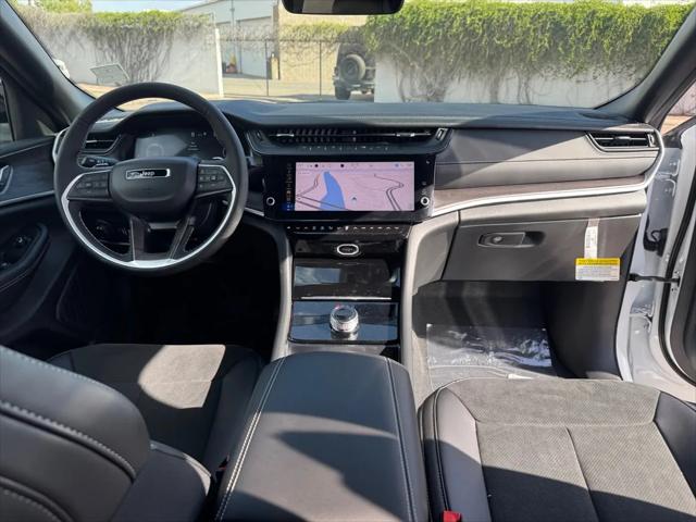2026 Jeep Grand Cherokee L Altitude 4x2