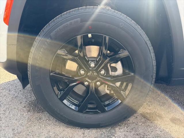 2026 Jeep Grand Cherokee L Altitude 4x2