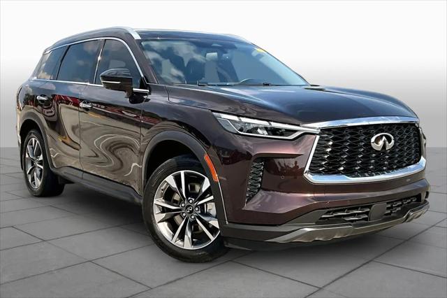 2022 INFINITI QX60 LUXE