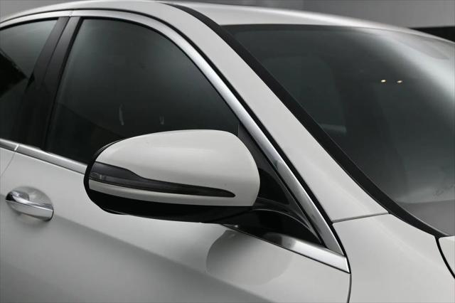 2017 Mercedes-Benz E-CLASS E 300 E 300