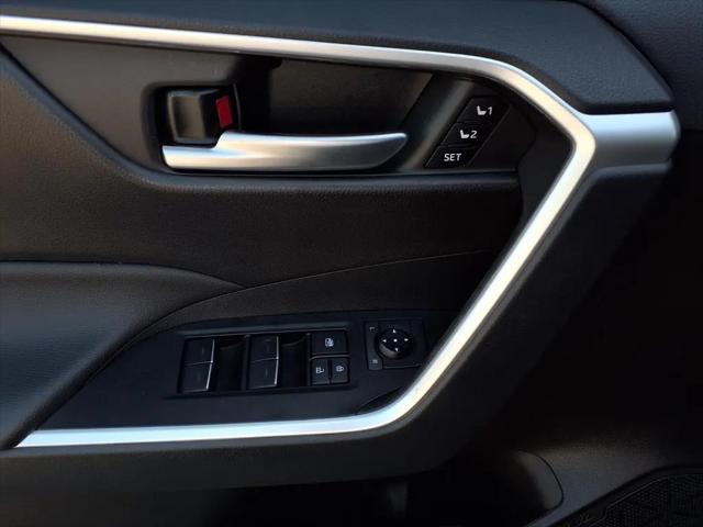 2025 Toyota RAV4 Hybrid XLE Premium