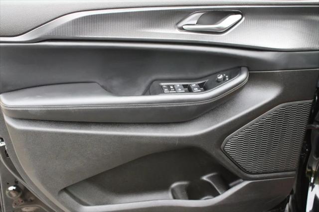 2024 Jeep Grand Cherokee L Laredo 4x2