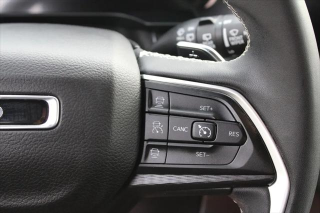 2024 Jeep Grand Cherokee L Laredo 4x2