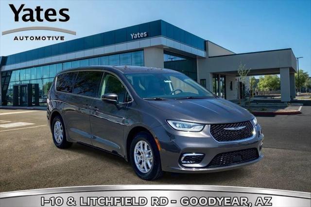 2023 Chrysler Pacifica Touring L for sale in Goodyear, AZ
