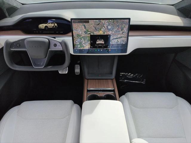 2024 Tesla Model X Long Range